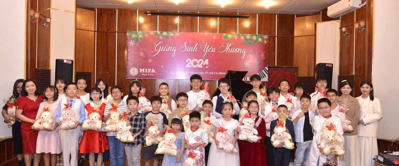GIÁNG SINH YÊU THƯƠNG 2024